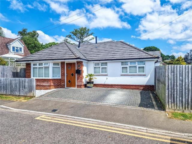 Bungalow for sale in Highcliffe