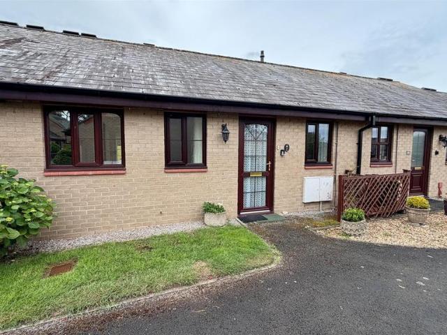 Bungalow for sale in Llandudno, Wales