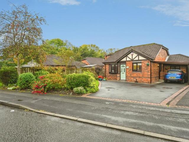 Bungalow for sale in Callands, Burtonwood and Westbrook