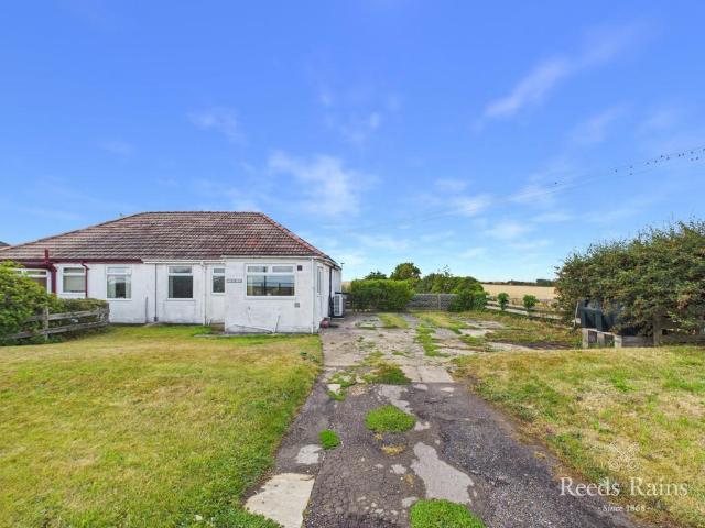 Bungalow for sale in Flamborough