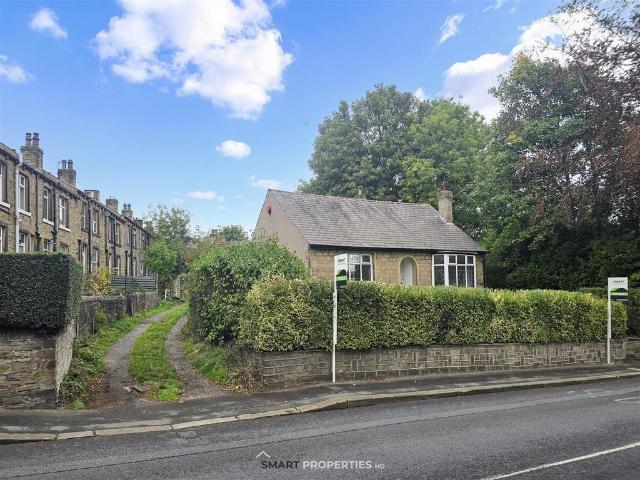 Bungalow for sale in Bay Hall, Kirklees