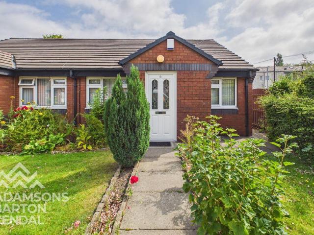 Bungalow for sale in Marland, Burnedge