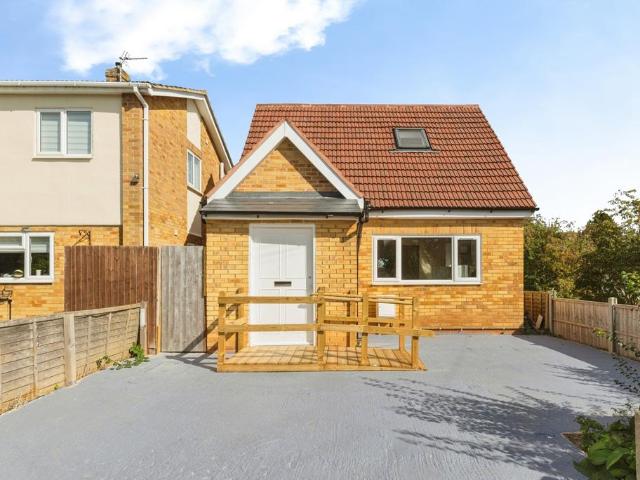 Bungalow for sale in Twyford, Cherwell