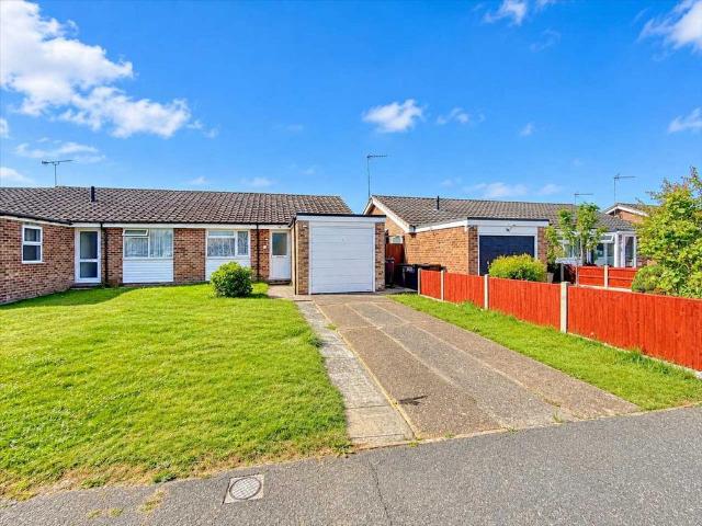 Bungalow for sale in Kirby Cross, Tendring