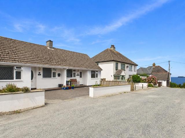 Bungalow for sale in Port Gaverne
