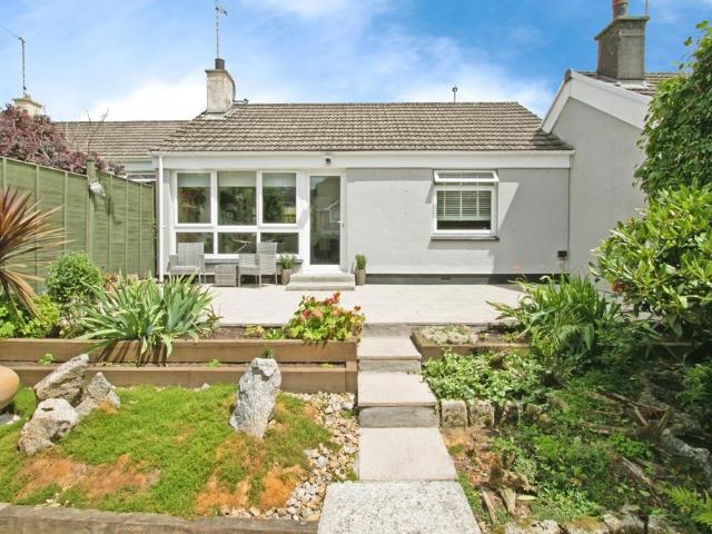 Bungalow for sale in Trelander, Penweathers