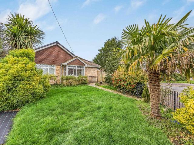 Bungalow for sale in Hedge End, Helford