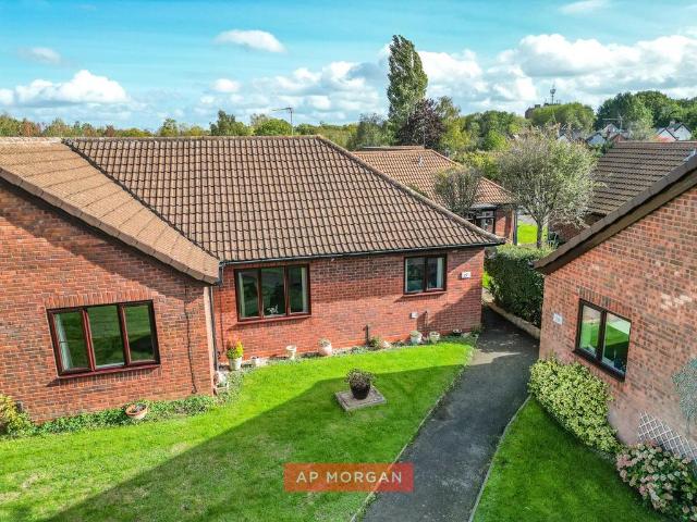 Bungalow for sale in Headless Cross, Redditch