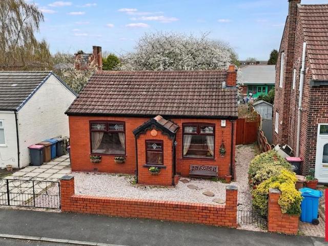 Bungalow for sale in Lower Irlam, Salford