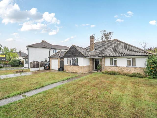 Bungalow for sale in Farnborough Park, Greater London
