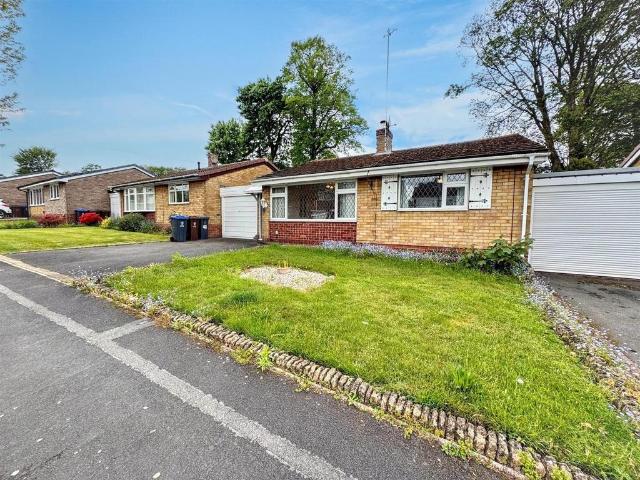 Bungalow for sale in Kingsley Moor, Staffordshire