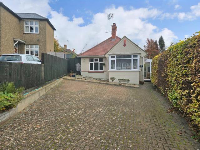 Bungalow for sale in Kingsthorpe, Northamptonshire