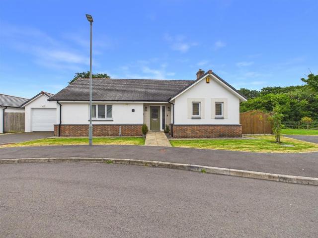 Bungalow for sale in Brandis Corner, Devon
