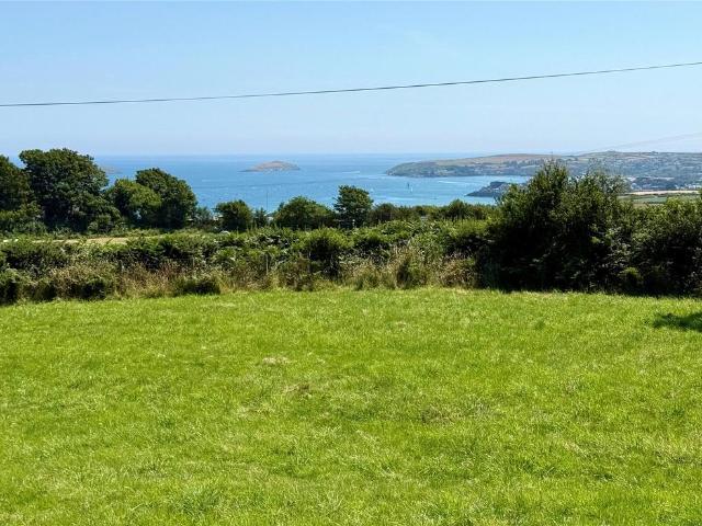 Bungalow for sale in Mynytho, Wales
