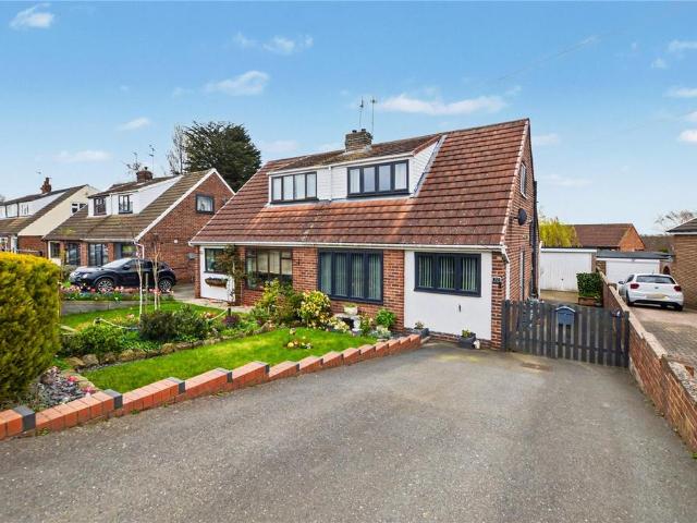 Bungalow for sale in Carlton, West Yorkshire