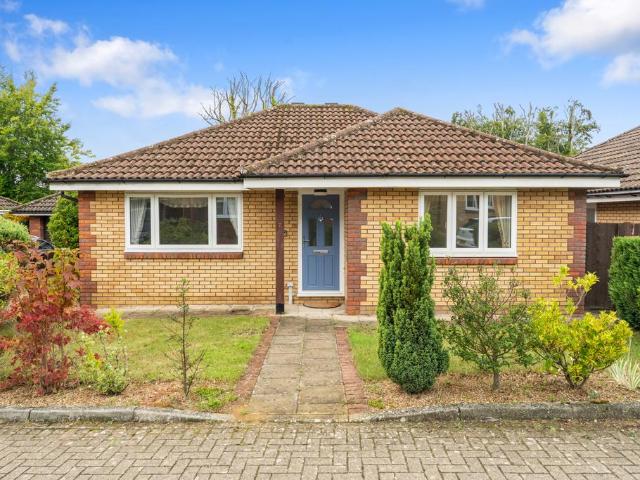 Bungalow for sale in Sawbridge Park, East Hertfordshire