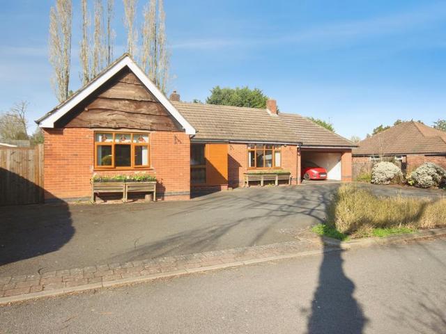 Bungalow for sale in Canley Gardens, West Midlands