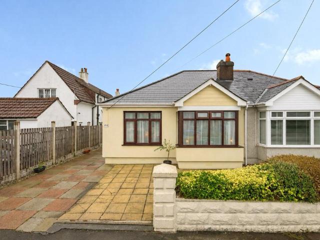 Bungalow for sale in Mount Wise