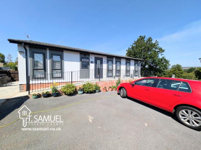 Bungalow for sale in Cwmdare, Wales