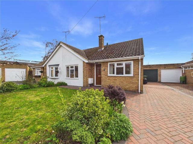 Bungalow for sale in Chipping Hill, Essex