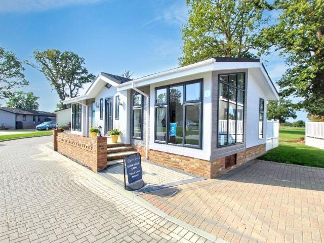 Bungalow for sale in Biddenden, Ashford