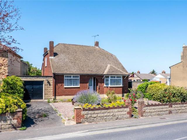 Bungalow for sale in Hamerton, Kent