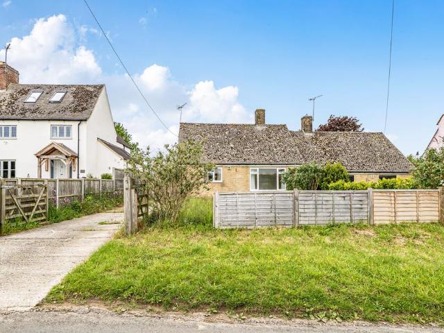 Bungalow for sale in Black Bourton, Oxfordshire
