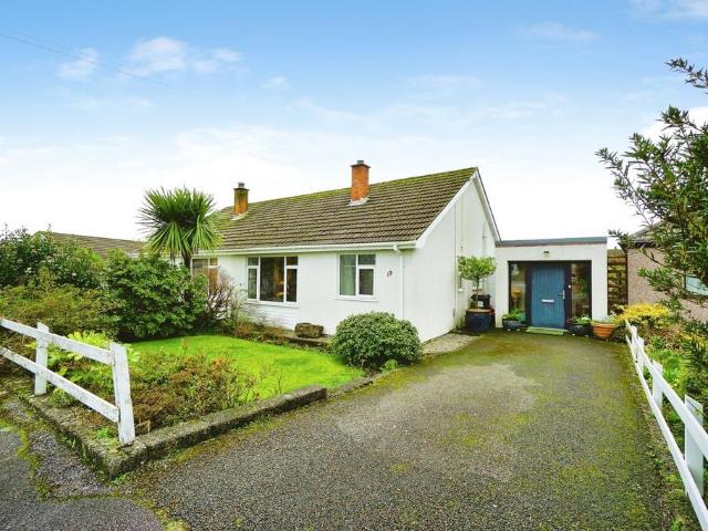 Bungalow for sale in Carnon Downs, Cornwall