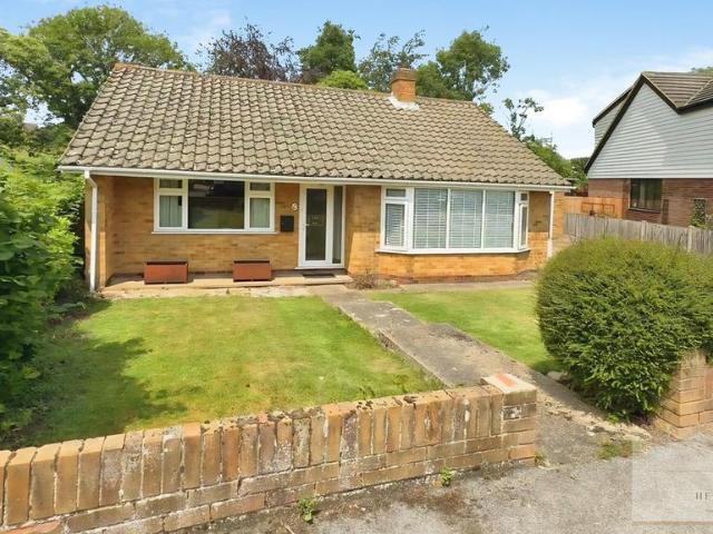 Bungalow for sale in Hales Place, The Bridge