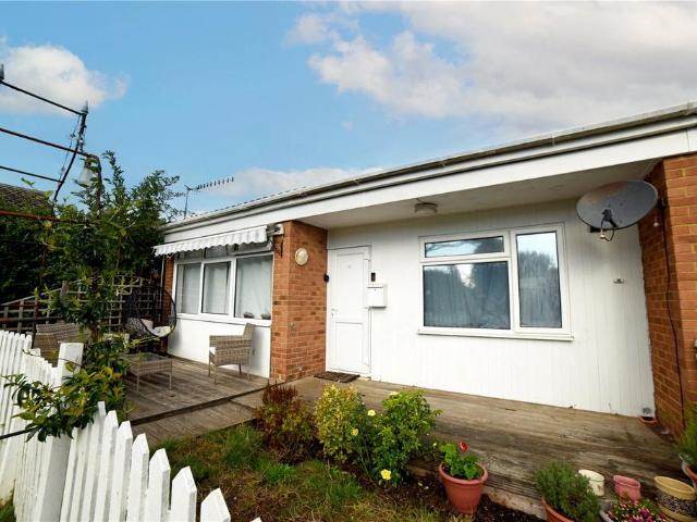 Bungalow for sale in St Anthony's Hill, Eastbourne
