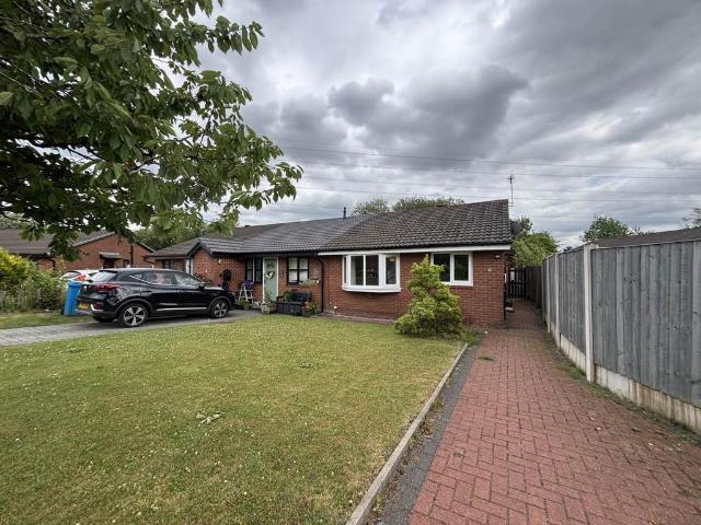 Bungalow for sale in Middleton Junction, Pendock