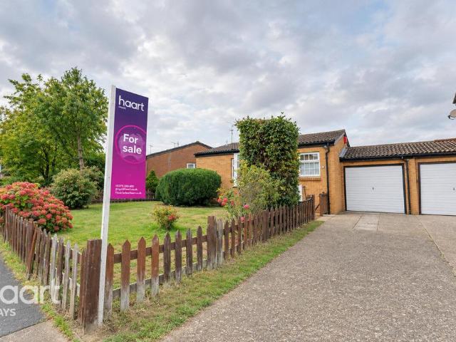 Bungalow for sale in Purfleet-on-Thames, Essex