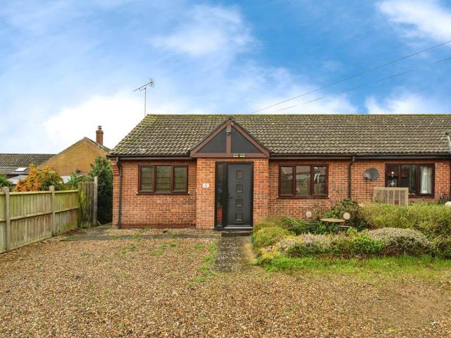 Bungalow for sale in Comers, Norfolk