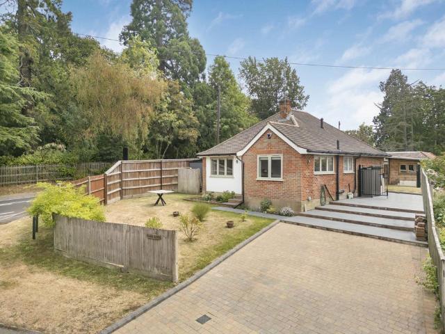 Bungalow for sale in Winkfield