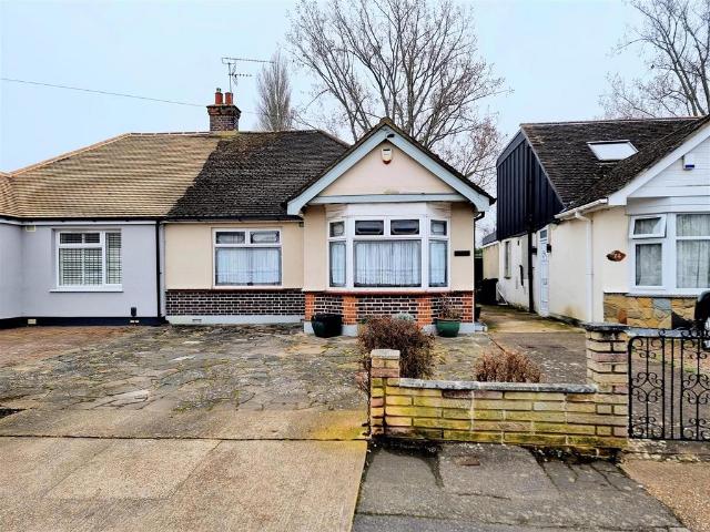 Bungalow for sale in Marks Gate, Greater London