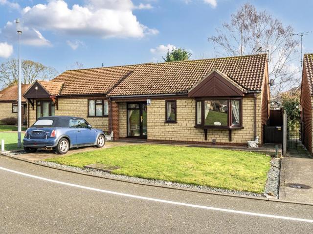 Bungalow for sale in Hartsholme, Brayford