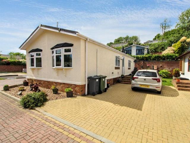 Bungalow for sale in Midway, Kent