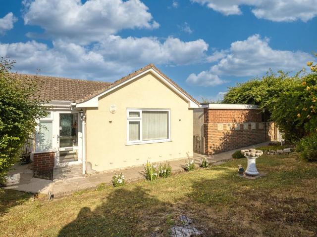 Bungalow for sale in Cliffsend, Thanet