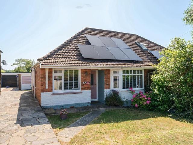 Bungalow for sale in Kingston Buci, Fishersgate