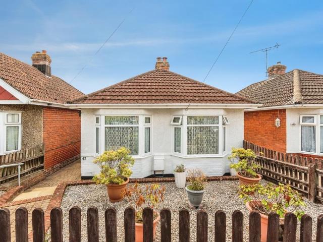 Bungalow for sale in Townhill Park, City Of Southampton