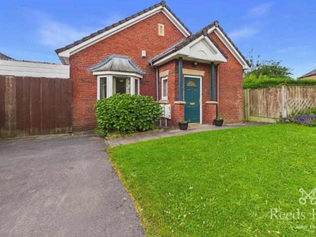 Bungalow for sale in Georgia, Greater Manchester