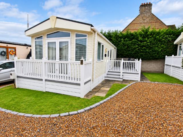 Bungalow for sale in Way, Thanet