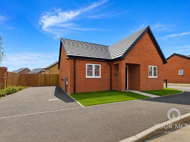 Bungalow for sale in Leisure Village, Kettering