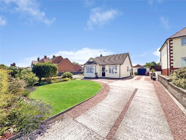 Bungalow for sale in Broomhill, Chadsmoor
