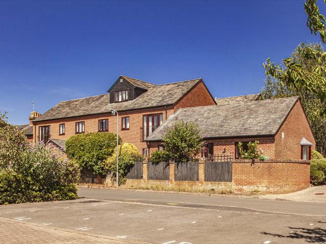 Bungalow for sale in Berrick Salome, Oxfordshire