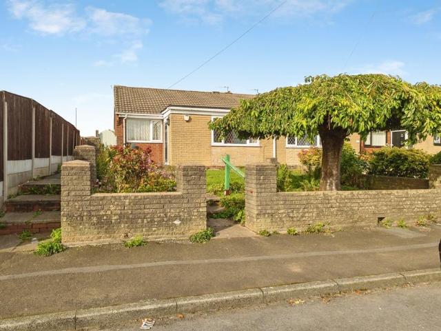 Bungalow for sale in Newtonmoor, Tameside