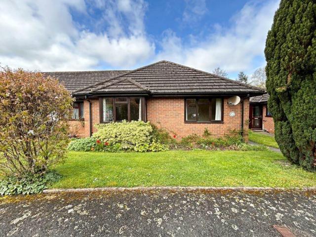 Bungalow for sale in Crookhill, Worcestershire
