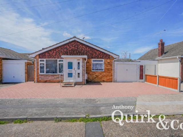 Bungalow for sale in Leigh Beck, Essex