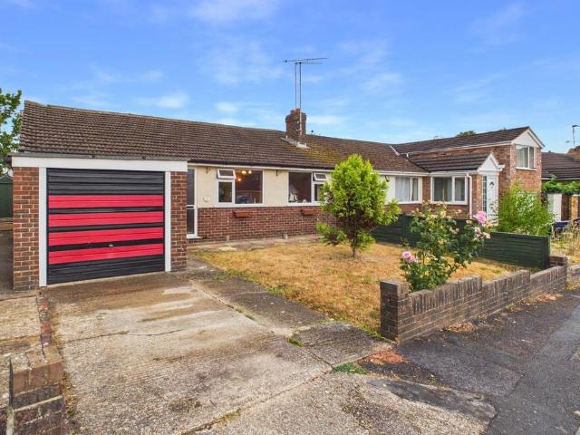 Bungalow for sale in Chepping Wycombe, Loudwater