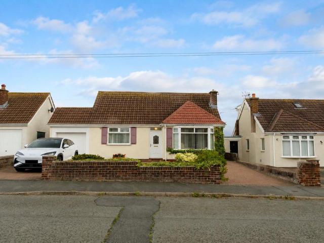 Bungalow for sale in Conwy, Wales